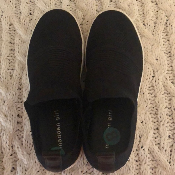 Madden Girl Platform Slip Ons - 8 - Picture 4 of 5